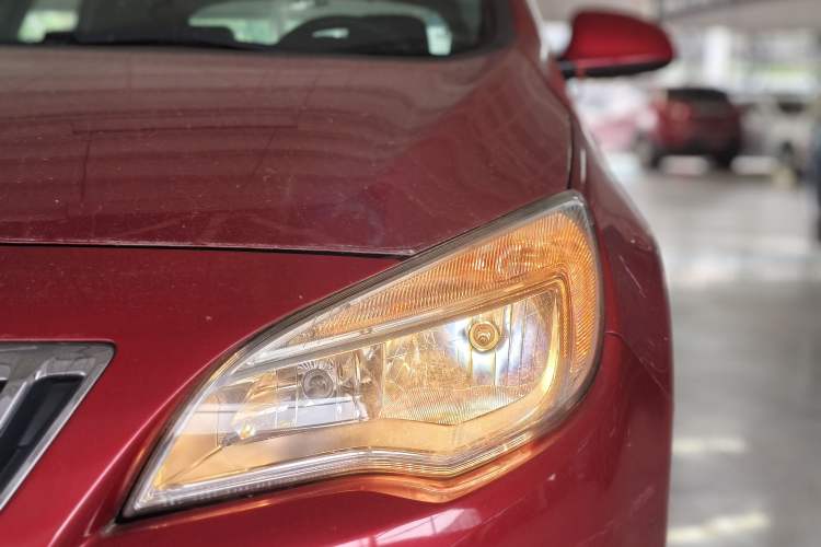 Used Buick GT 2014 XT 1.6L Automatic Fashion Edition Left Front Headlight