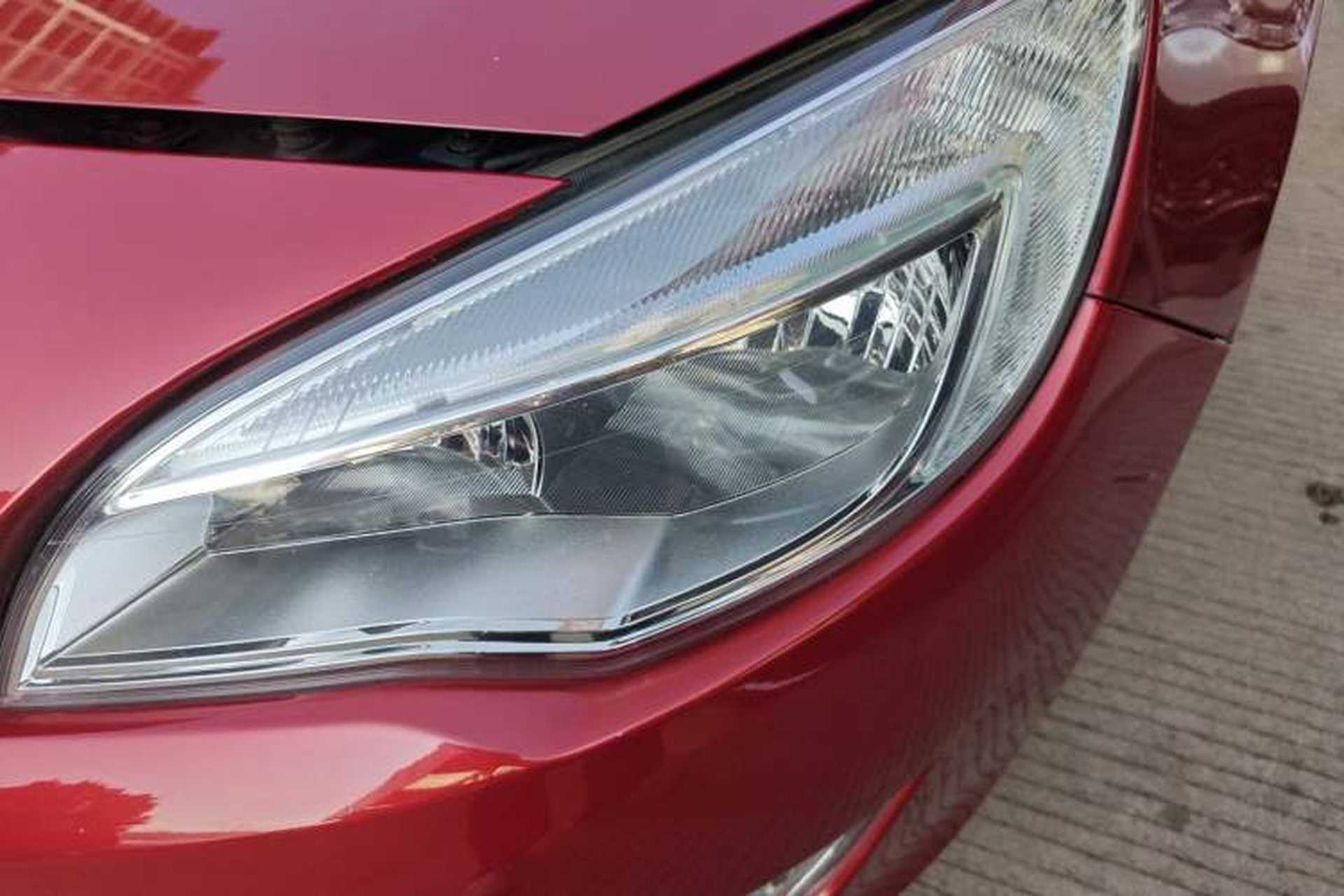 Used Buick GT 2014 XT 1.6L Automatic Fashion Edition Left Front Headlight