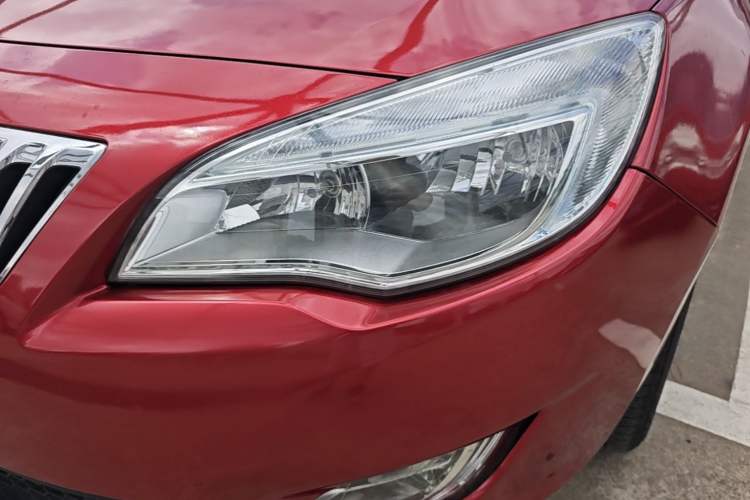 Used Buick GT 2014 XT 1.6L Automatic Fashion Edition Left Front Headlight