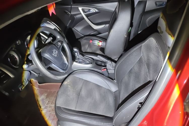 Used Buick GT 2014 XT 1.6L Automatic Fashion Edition Left Front Seat