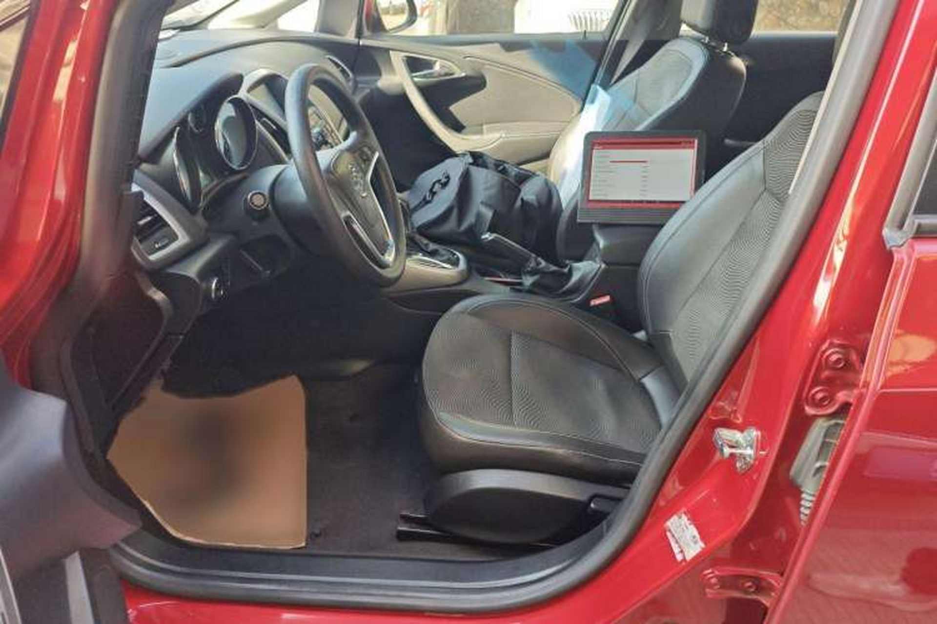 Used Buick GT 2014 XT 1.6L Automatic Fashion Edition Left Front Seat