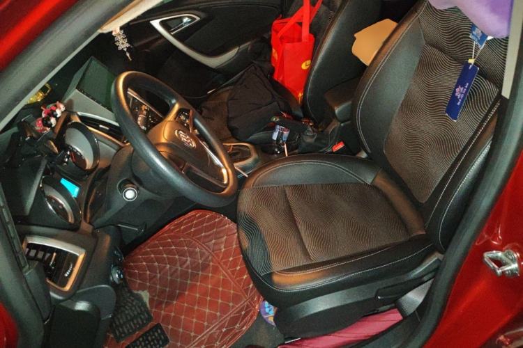 Used Buick GT 2014 XT 1.6L Automatic Fashion Edition Left Front Seat