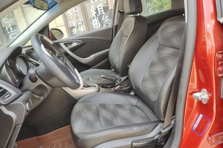 Used Buick GT 2014 XT 1.6L Automatic Fashion Edition Left Front Seat