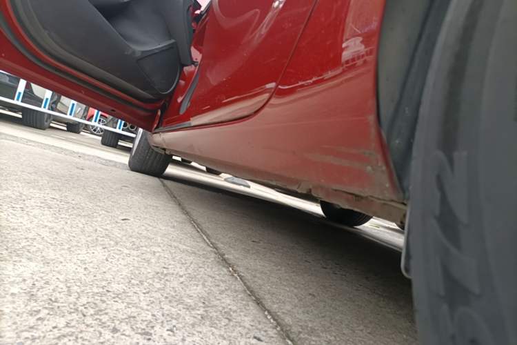 Used Buick GT 2014 XT 1.6L Automatic Fashion Edition Left Side Sill