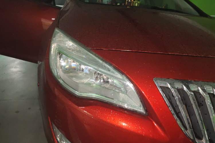 Used Buick GT 2014 XT 1.6L Automatic Fashion Edition Right Front Headlight