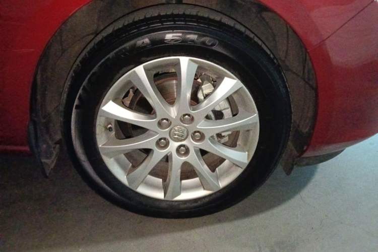 Used Buick GT 2014 XT 1.6L Manual Entry-Level Model Right Front Wheel Hub