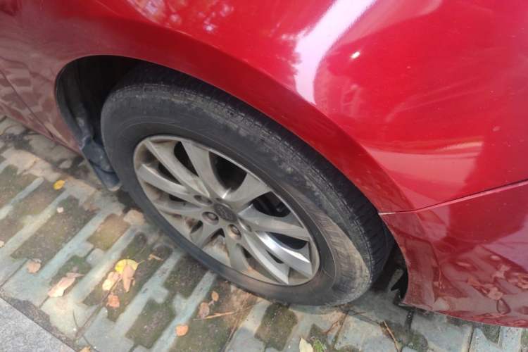 Used Buick GT 2014 XT 1.6L Automatic Fashion Edition Right Front Wheel Hub