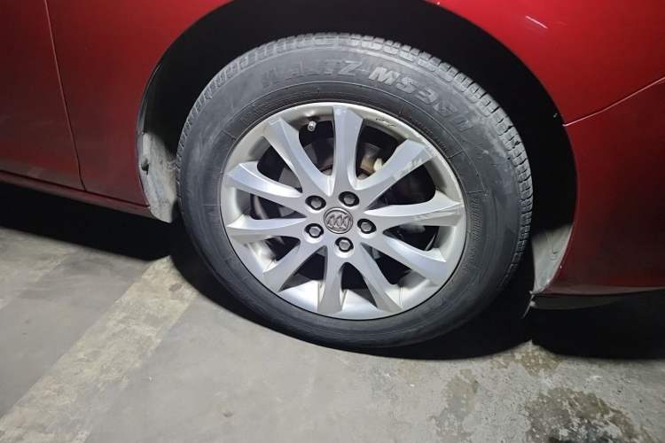 Used Buick GT 2014 XT 1.6L Manual Entry-Level Model Right Front Wheel Hub