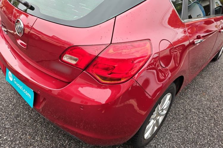 Used Buick GT 2014 XT 1.6L Automatic Fashion Edition Right Rear Taillight