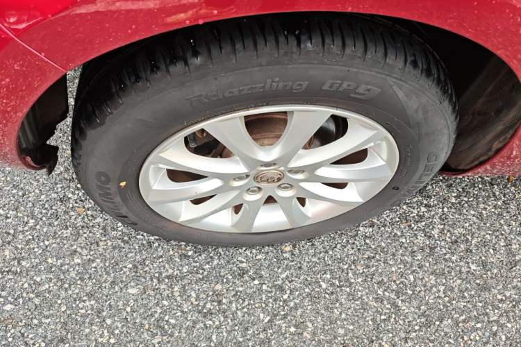 Used Buick GT 2014 XT 1.6L Automatic Fashion Edition Right Rear Wheel Hub