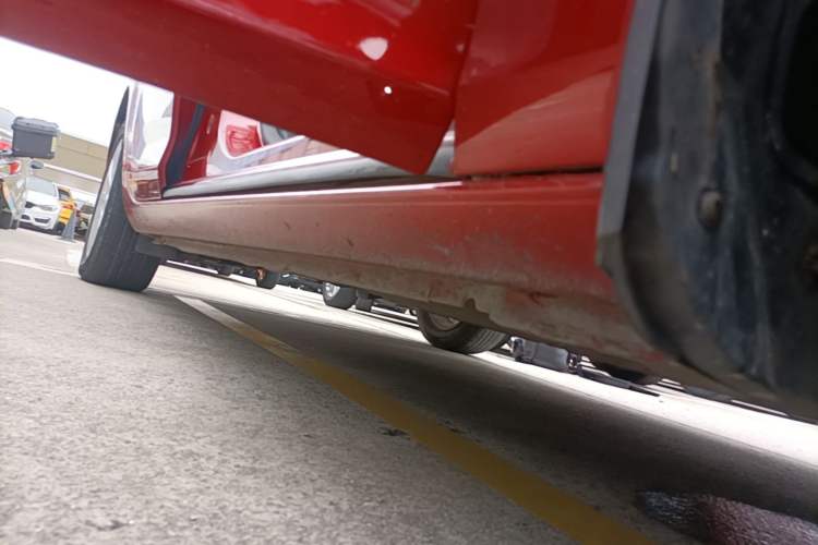 Used Buick GT 2014 XT 1.6L Automatic Fashion Edition Right Side Sill