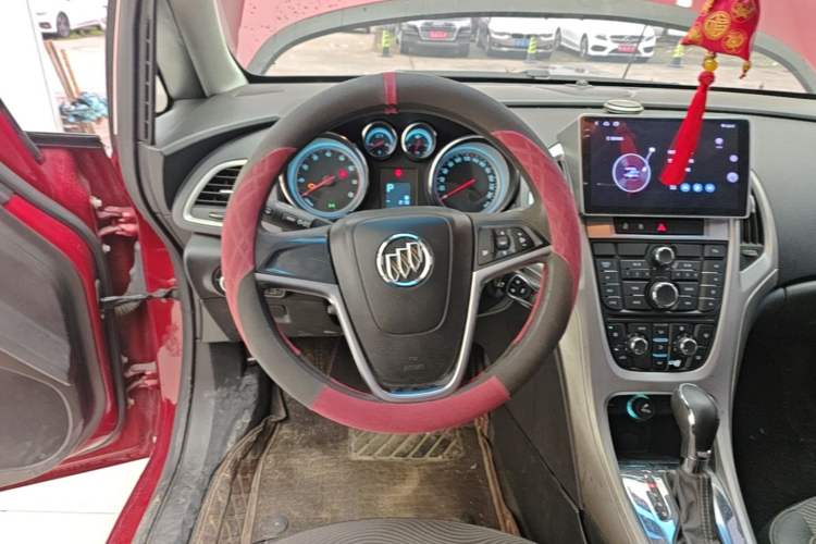 Used Buick GT 2014 XT 1.6L Automatic Fashion Edition Steering Wheel