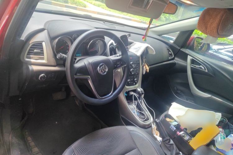 Used Buick GT 2014 XT 1.6L Automatic Fashion Edition Steering Wheel
