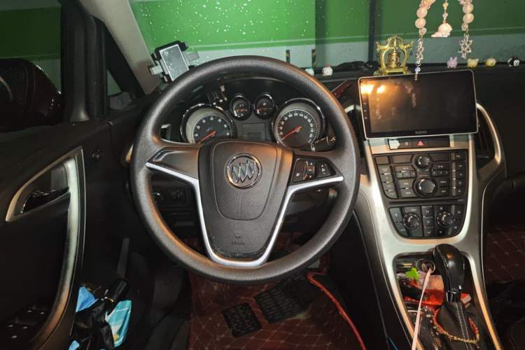 Used Buick GT 2014 XT 1.6L Automatic Fashion Edition Steering Wheel