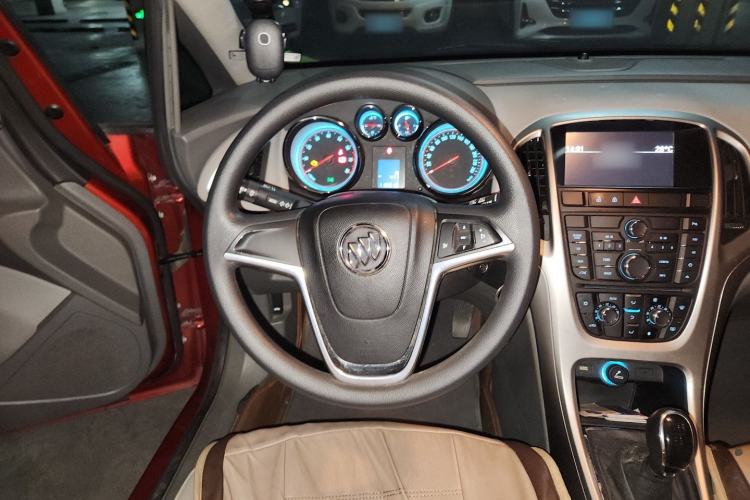 Used Buick GT 2014 XT 1.6L Manual Entry-Level Model Steering Wheel
