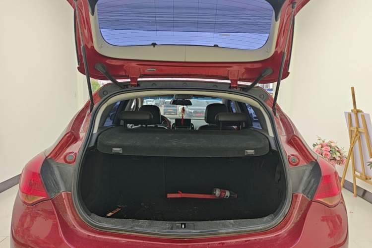 Used Buick GT 2014 XT 1.6L Automatic Fashion Edition Trunk
