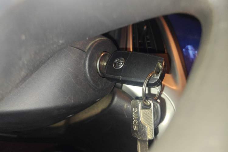 Used Buick GT 2014 XT 1.6L Automatic Fashion Edition Vehicle Key