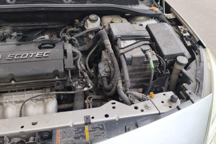 Used Buick GT 2014 XT 1.6L Automatic Fashion Edition Engine Bay Left