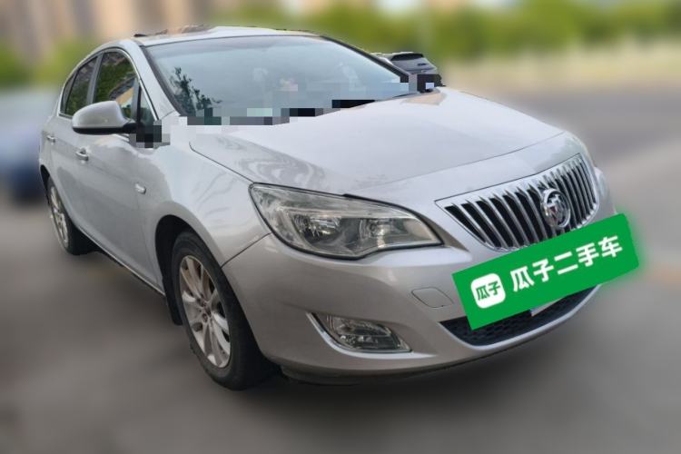 Used Buick GT 2014 XT 1.6L Automatic Fashion Edition Front Right 45 Deg