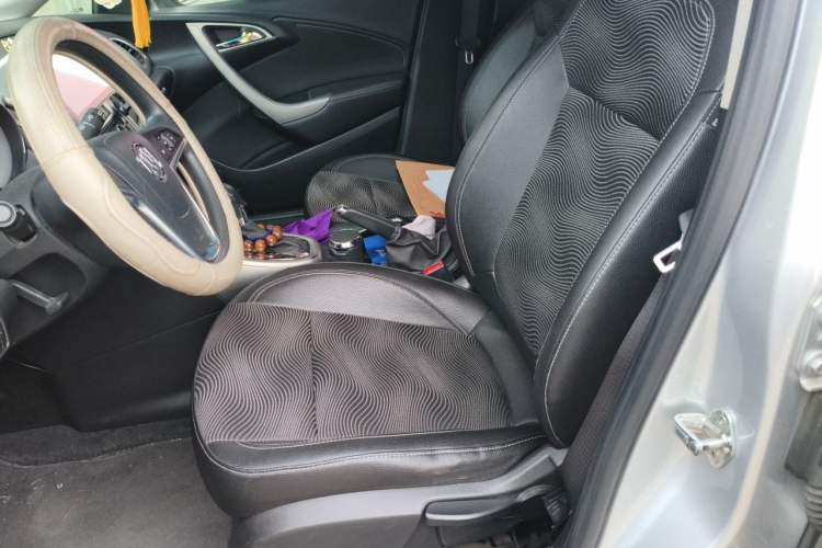 Used Buick GT 2014 XT 1.6L Automatic Fashion Edition Left Front Seat
