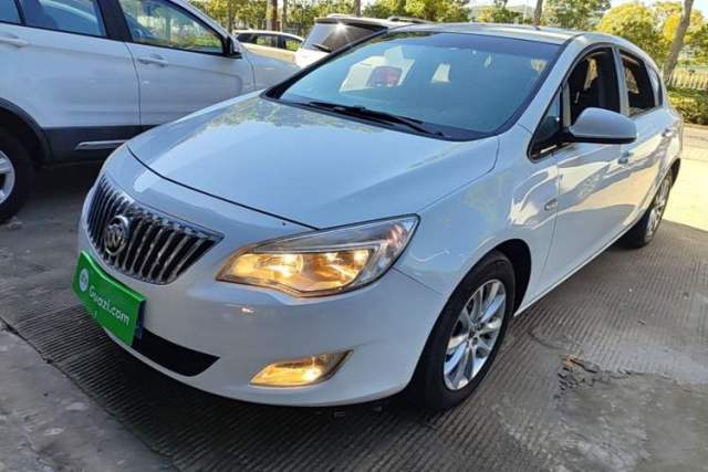 Ojetý Buick GT 2014 XT 1.6L Automatic Fashion Edition