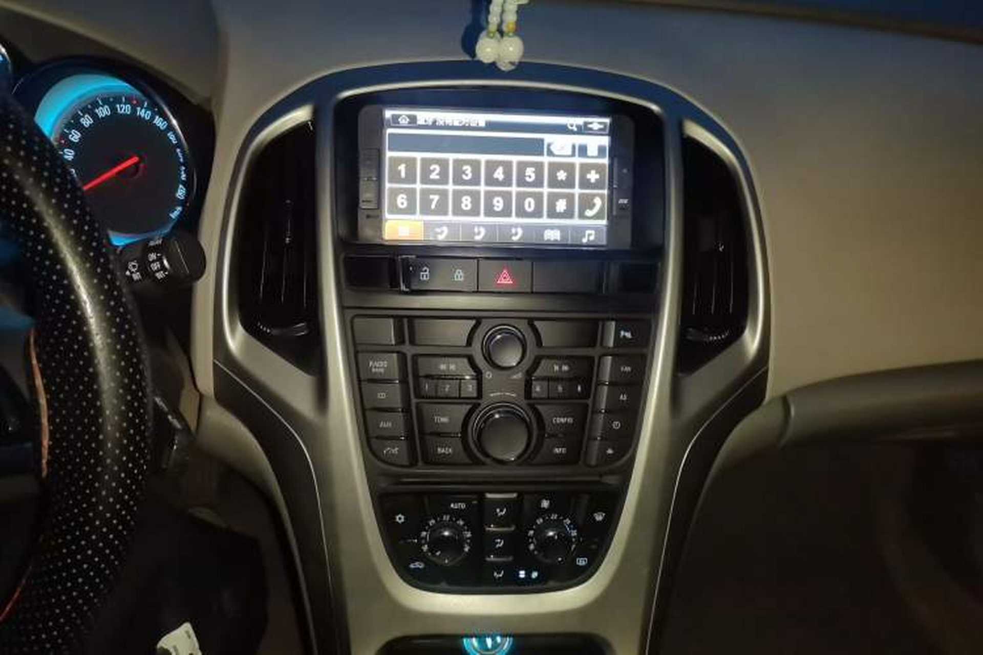 Used Buick GT 2014 XT 1.6L Manual Comfort Edition Audio And AC Panel
