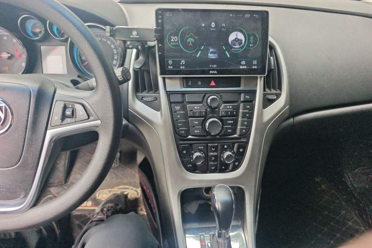 Used Buick GT 2014 XT 1.6L Automatic Fashion Edition Audio And AC Panel