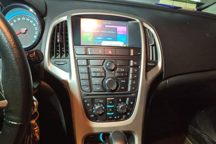 Used Buick GT 2014 XT 1.6T Automatic Fashion Sport Edition Audio And AC Panel