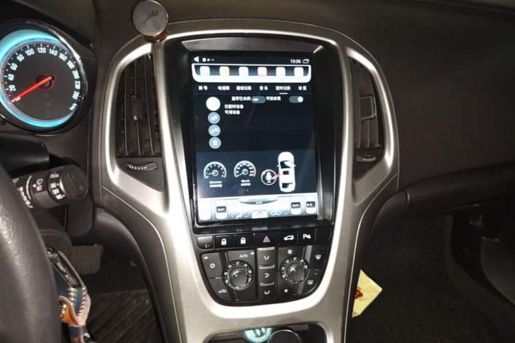 Used Buick GT 2014 XT 1.6L Automatic Fashion Edition Audio And AC Panel