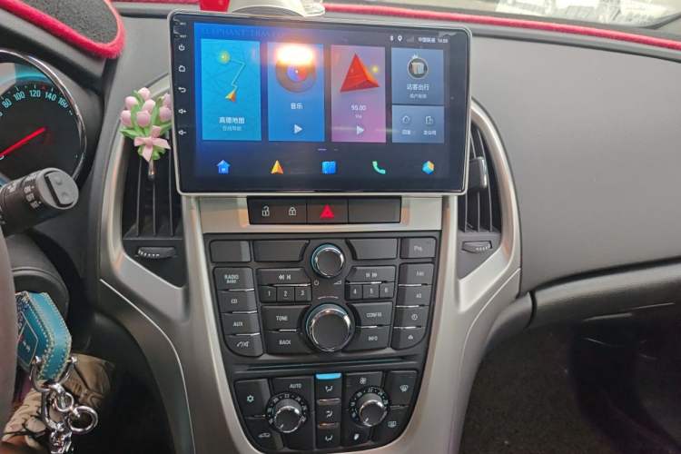 Used Buick GT 2014 XT 1.6L Automatic Fashion Edition Audio And AC Panel