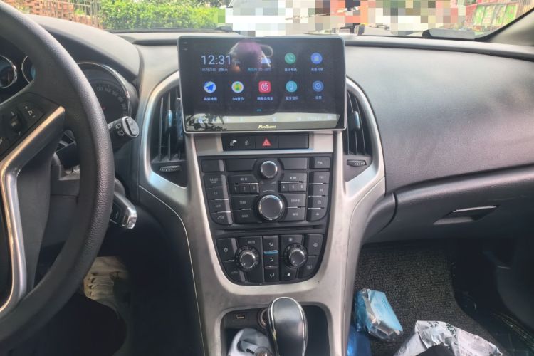 Used Buick GT 2014 XT 1.6L Automatic Fashion Edition Audio And AC Panel