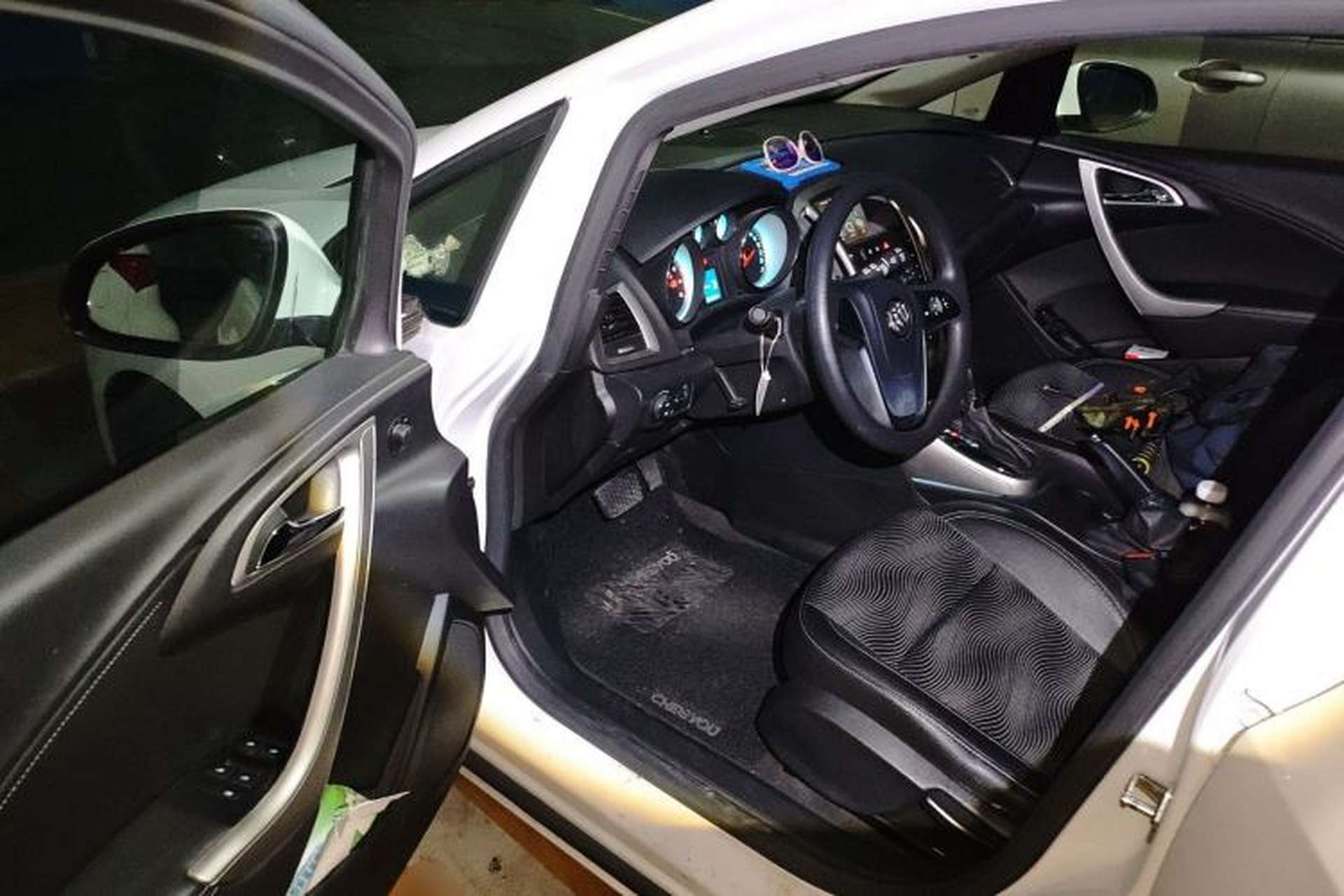 Used Buick GT 2014 XT 1.6L Automatic Comfort Edition Driver Seat