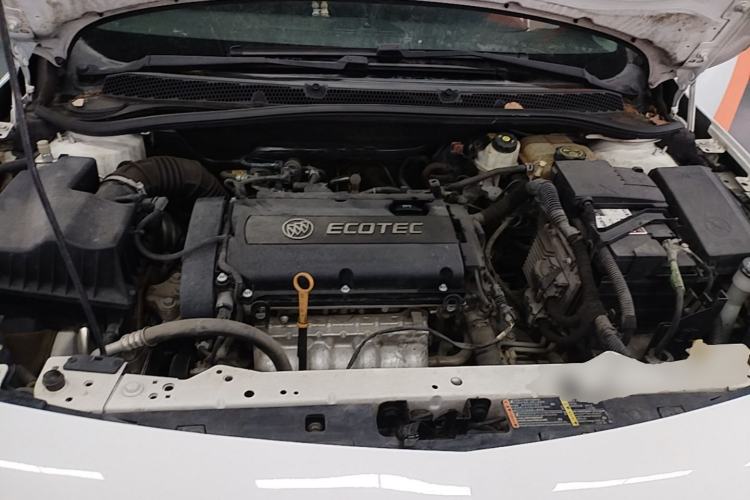 Used Buick GT 2014 XT 1.6L Automatic Fashion Edition Engine Bay