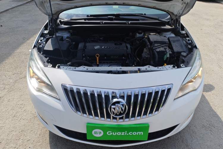 Used Buick GT 2014 XT 1.6L Automatic Fashion Edition Engine Bay