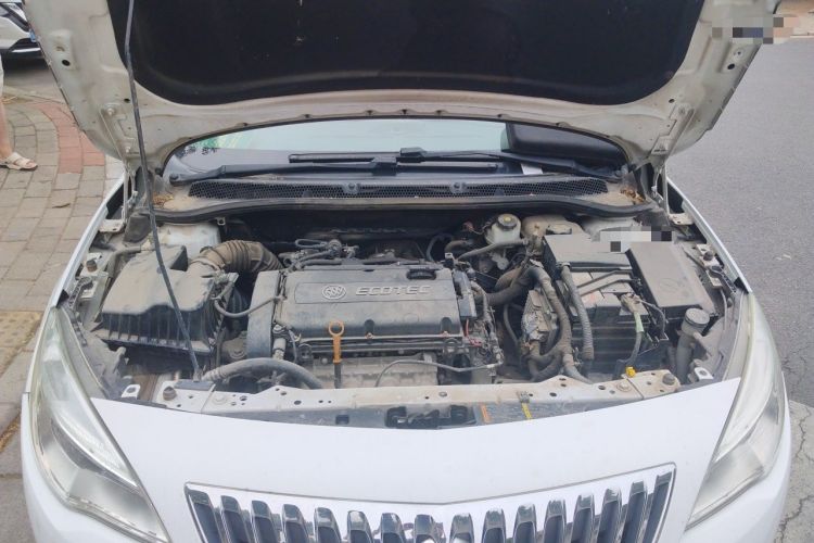 Used Buick GT 2014 XT 1.6L Automatic Comfort Edition Engine Bay