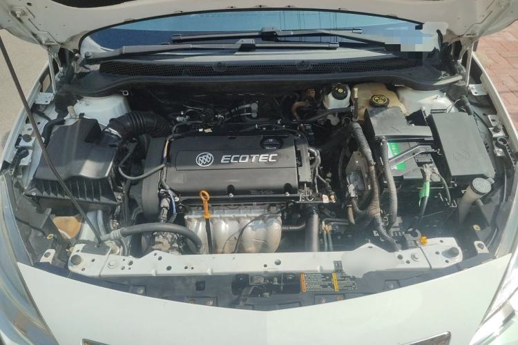 Used Buick GT 2014 XT 1.6L Automatic Fashion Edition Engine Bay