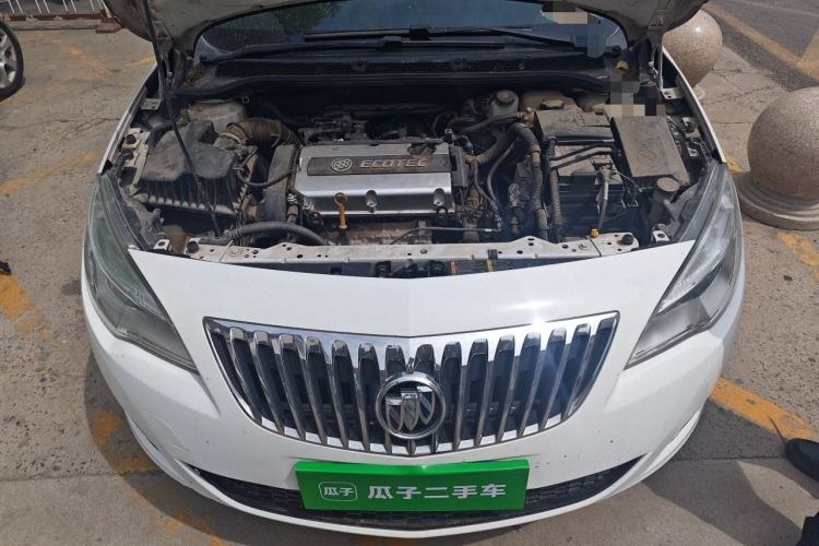 Used Buick GT 2014 XT 1.6L Automatic Fashion Edition Engine Bay