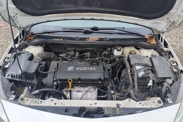 Used Buick GT 2014 XT 1.6L Automatic Fashion Edition Engine Bay