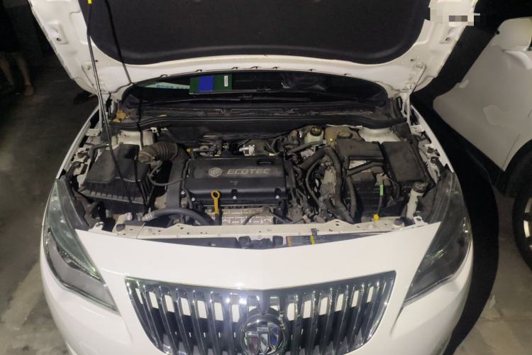 Used Buick GT 2014 XT 1.6L Automatic Fashion Edition Engine Bay