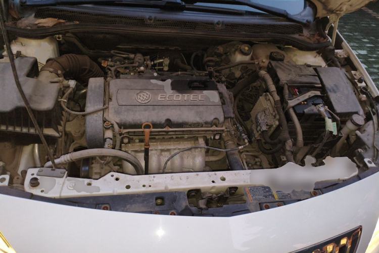 Used Buick GT 2014 XT 1.6L Automatic Fashion Edition Engine Bay