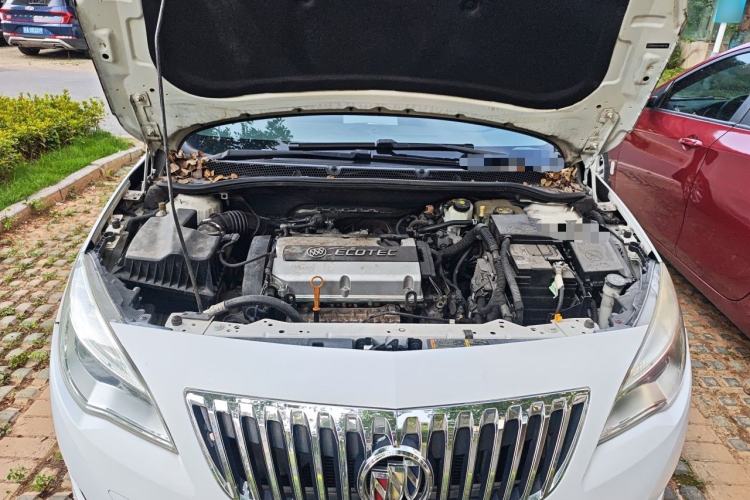 Used Buick GT 2014 XT 1.6L Automatic Fashion Edition Engine Bay