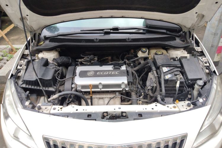 Used Buick GT 2014 XT 1.6L Automatic Fashion Edition Engine Bay