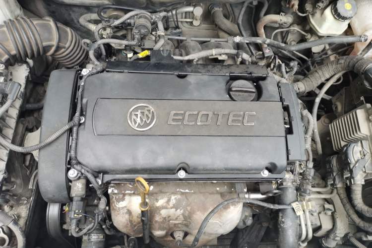 Used Buick GT 2014 XT 1.6L Automatic Fashion Edition Engine Bay