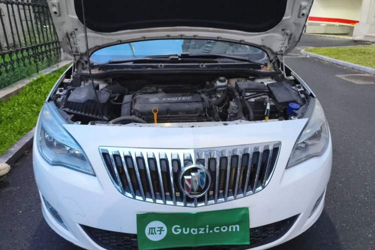 Used Buick GT 2014 XT 1.6L Automatic Comfort Edition Engine Bay