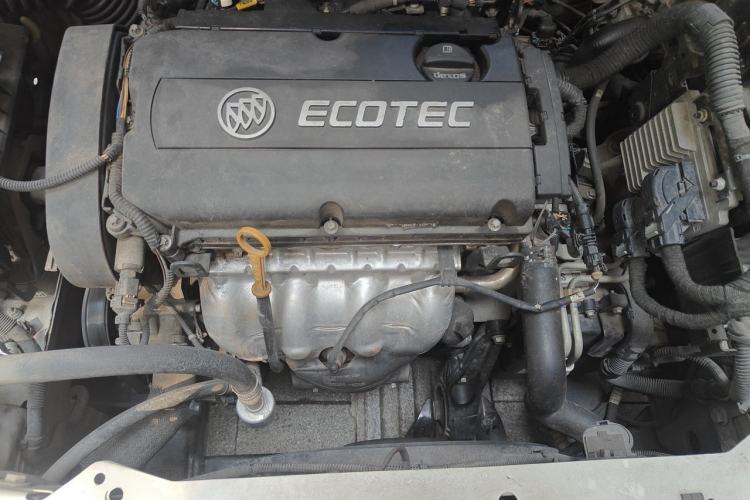 Used Buick GT 2014 XT 1.6L Automatic Fashion Edition Engine Bay