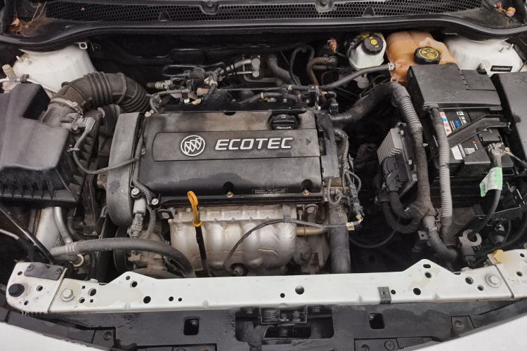 Used Buick GT 2014 XT 1.6L Manual Entry-Level Model Engine Bay