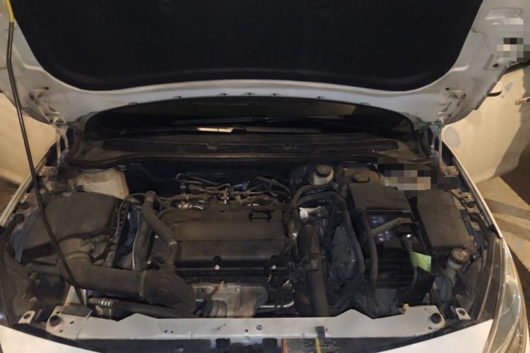 Used Buick GT 2014 XT 1.6T Automatic Fashion Sport Edition Engine Bay