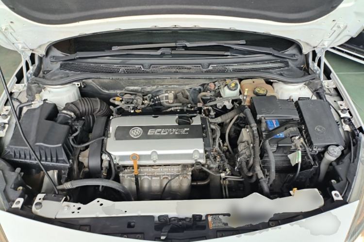 Used Buick GT 2014 XT 1.6L Automatic Fashion Edition Engine Bay