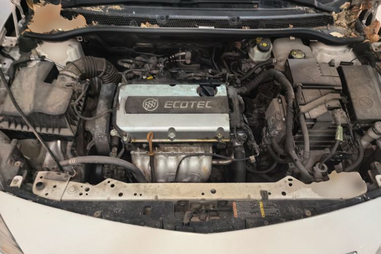 Used Buick GT 2014 XT 1.6L Manual Entry-Level Model Engine Bay