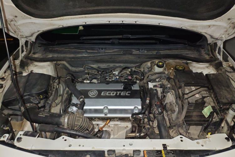 Used Buick GT 2014 XT 1.6T Automatic Fashion Sport Edition Engine Bay